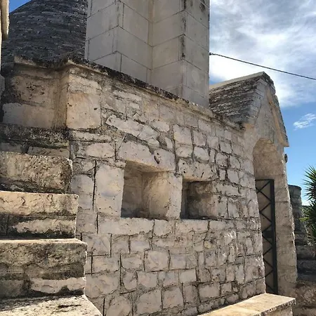 Trulli Gemelli بيت للعطل